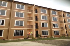 URBAN DECA HOMES TIPOLO - 8990 HOLDINGS